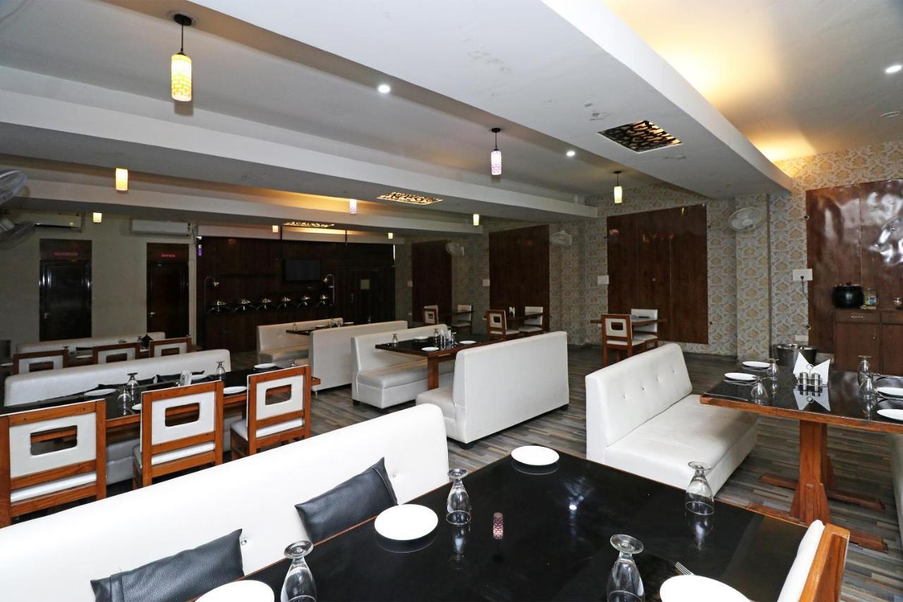 Oyo 24572 Express Inn Lucknow Exterior foto
